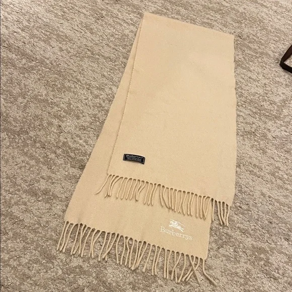 Burberry Vintage Beige 100% Cashmere Scarf - Picture 4 of 10